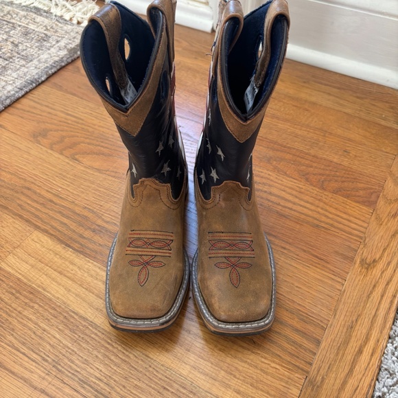 Cody James Boys Cowboy Boots size 2 - Picture 2 of 6